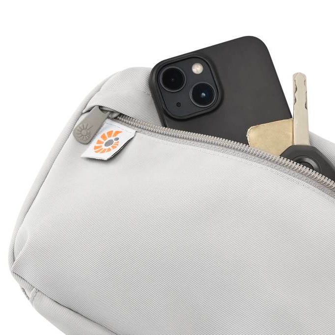ergobaby-fasciatoio-portatile-2-in-1-con-custodia-cambia-pannolino-fuori-casa image 6
