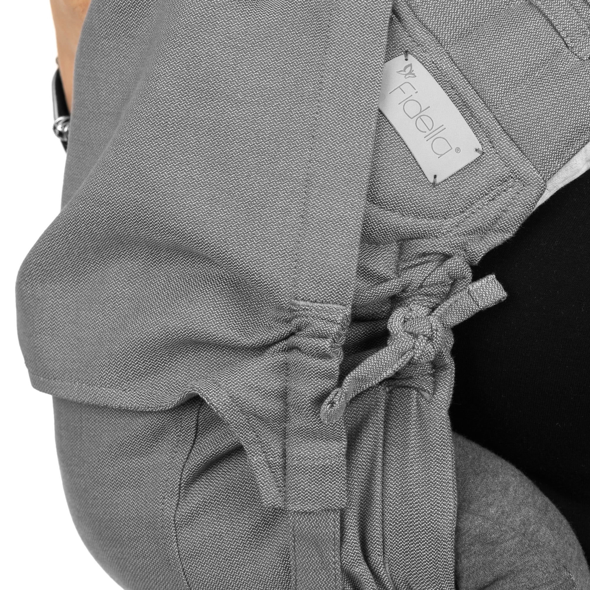 fidella-fly-tai-mei-tai-portabeb-chevron-grigio-chiaro-fascia-marsupio-in-cotone image 5
