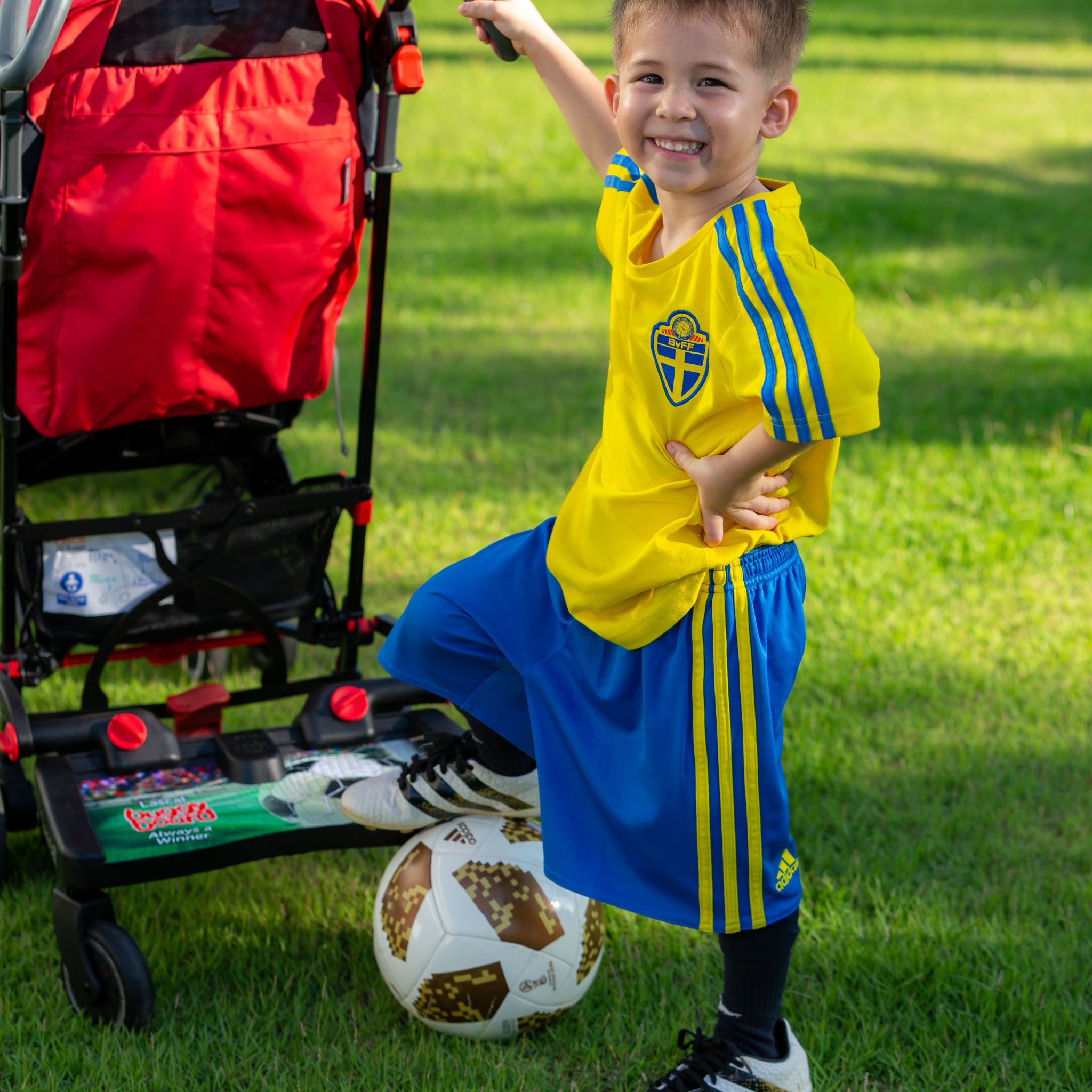 lascal-buggyboard-maxi-football-edition-pedana-universale-per-passeggino-a-tema- image 5