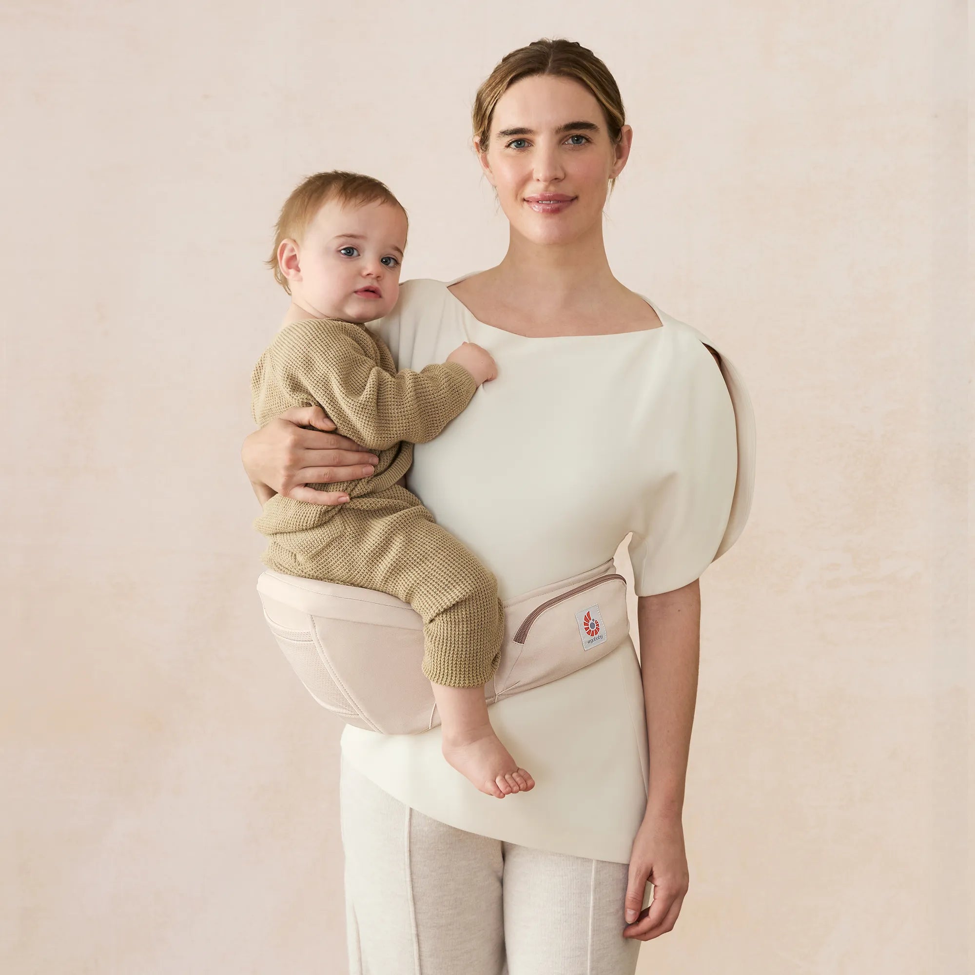 ergobaby-lift-hip-seat-marsupio-ergonomico-multiuso-con-seduta-per-anca-e-tasche image 2
