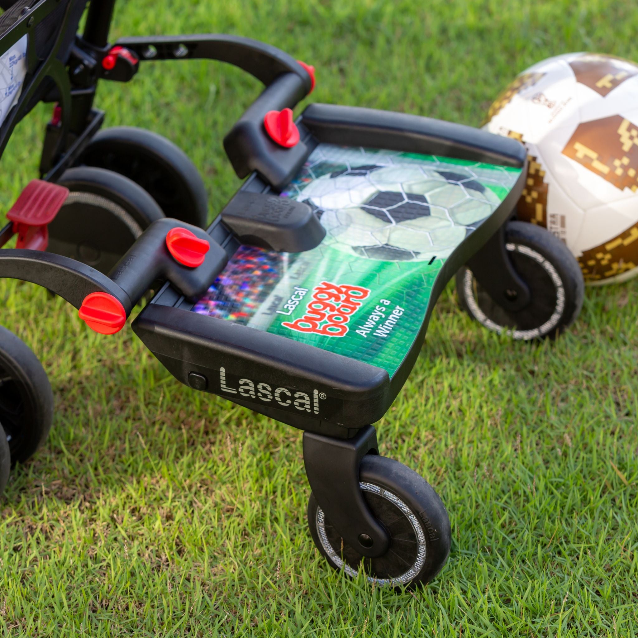 lascal-buggyboard-maxi-football-edition-pedana-universale-per-passeggino-a-tema- image 2