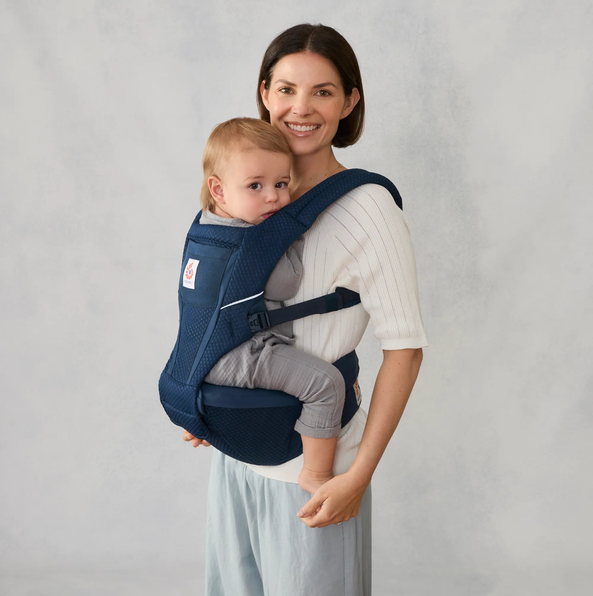 ergobaby-alta-hip-seat-marsupio-2-in-1-con-sedile-ergonomico-3-3-posizioni image 2